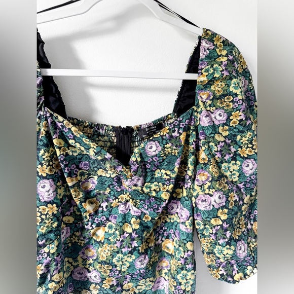 Floral Ruched Mini Dress - Picture 7 of 9